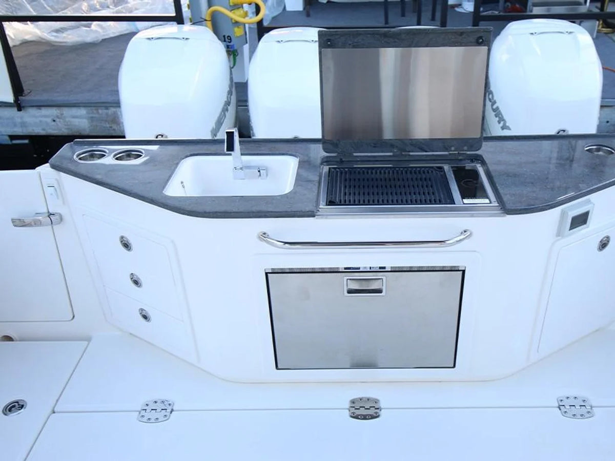 2027 Boston Whaler 405 Conquest 40.0 feet, Inuvik, Northwest Territories #60