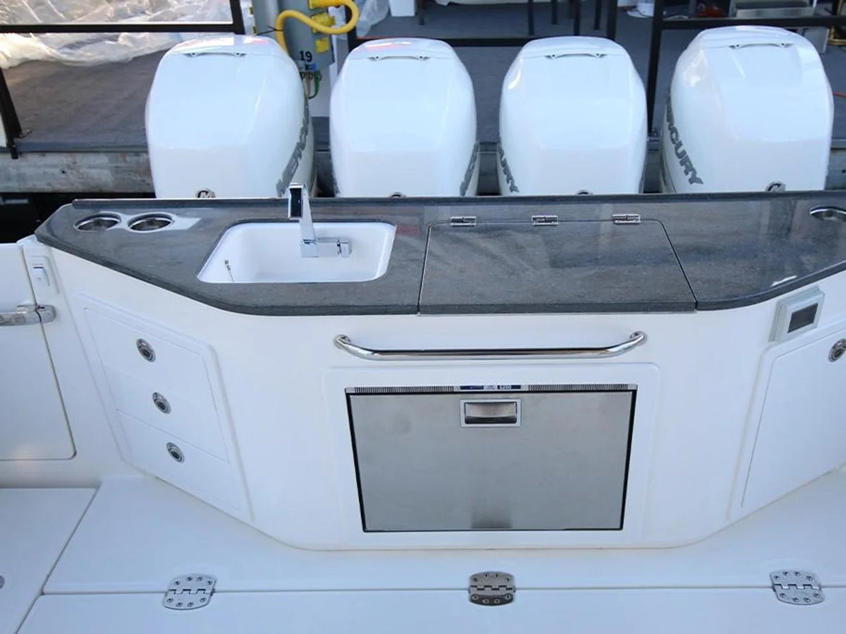 2027 Boston Whaler 405 Conquest 40.0 feet, Inuvik, Northwest Territories #61