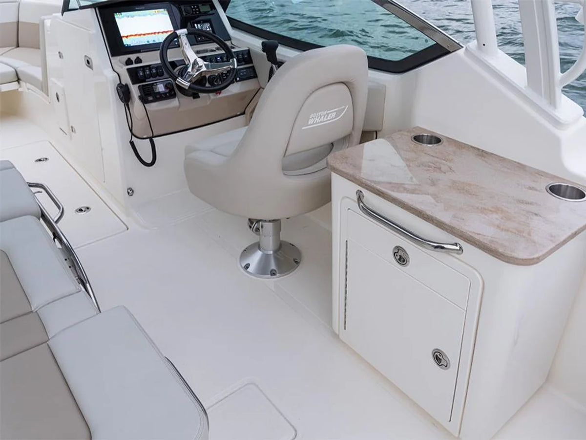 2027 Boston Whaler 240 Vantage 24.0 feet, Inuvik, Northwest Territories #28