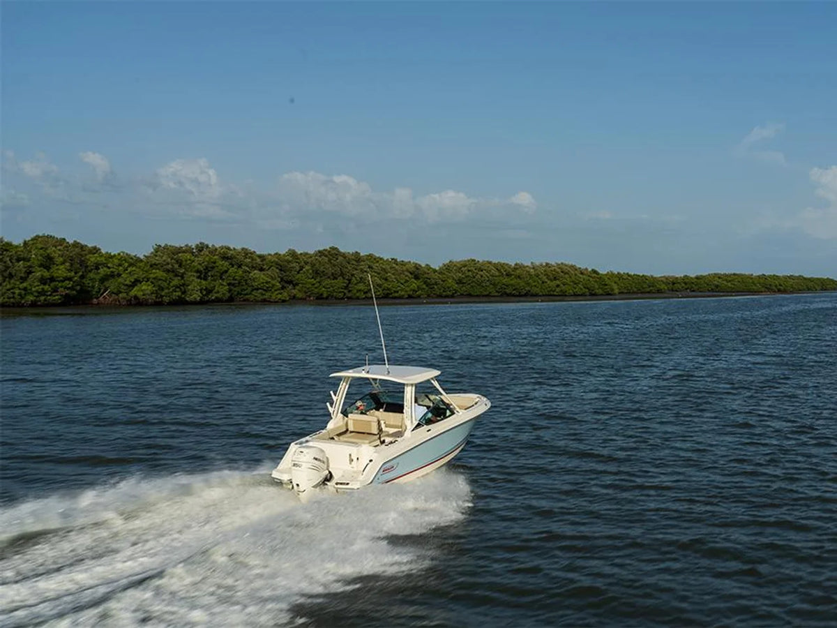 2027 Boston Whaler 240 Vantage 24.0 feet, Inuvik, Northwest Territories #24