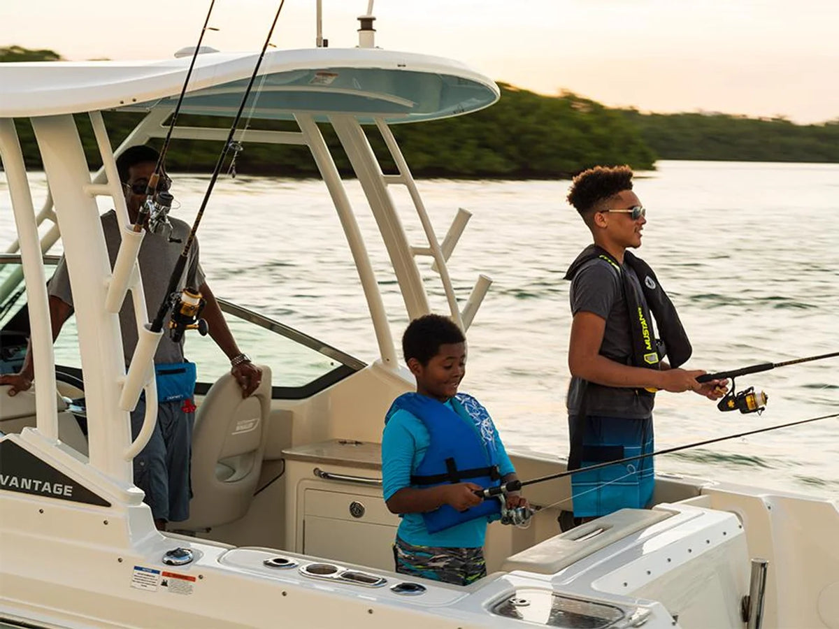 2027 Boston Whaler 240 Vantage 24.0 feet, Pewaukee, WI #26