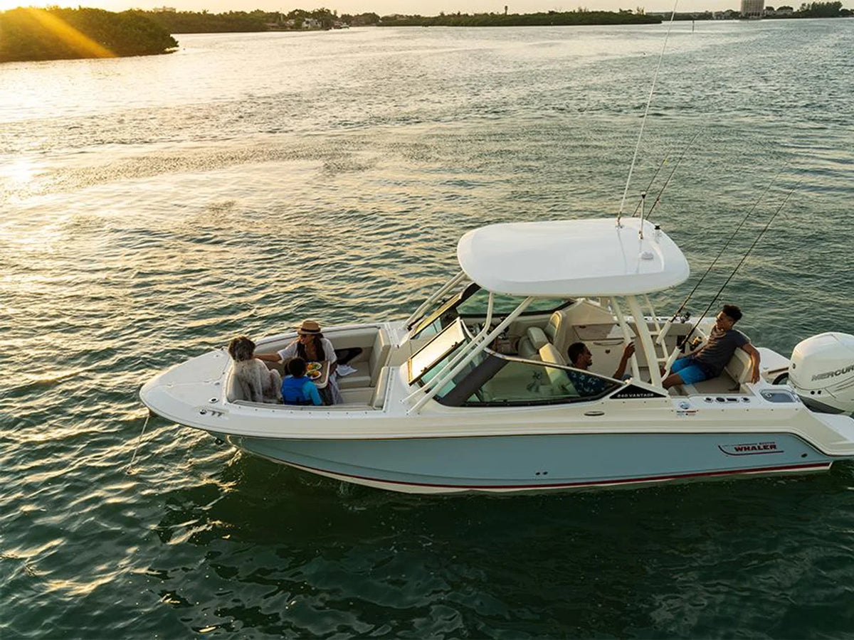 2027 Boston Whaler 240 Vantage 24.0 feet, Inuvik, Northwest Territories #36