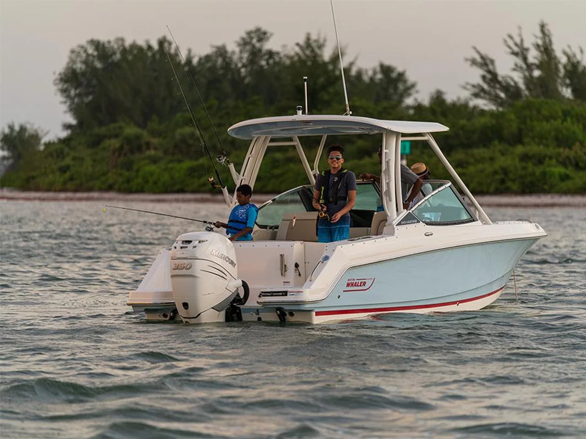 2027 Boston Whaler 240 Vantage 24.0 feet, Inuvik, Northwest Territories #57