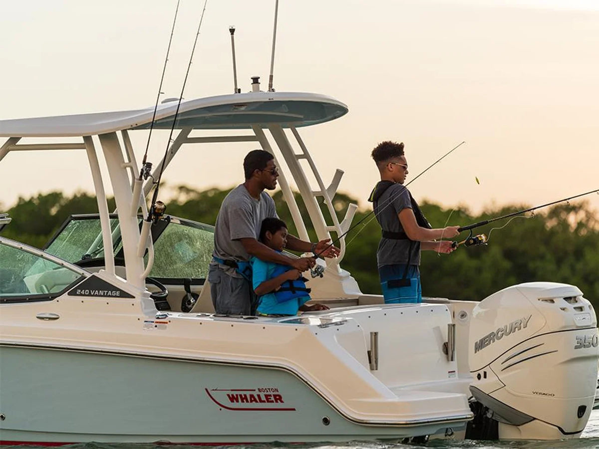 2027 Boston Whaler 240 Vantage 24.0 feet, Inuvik, Northwest Territories #60