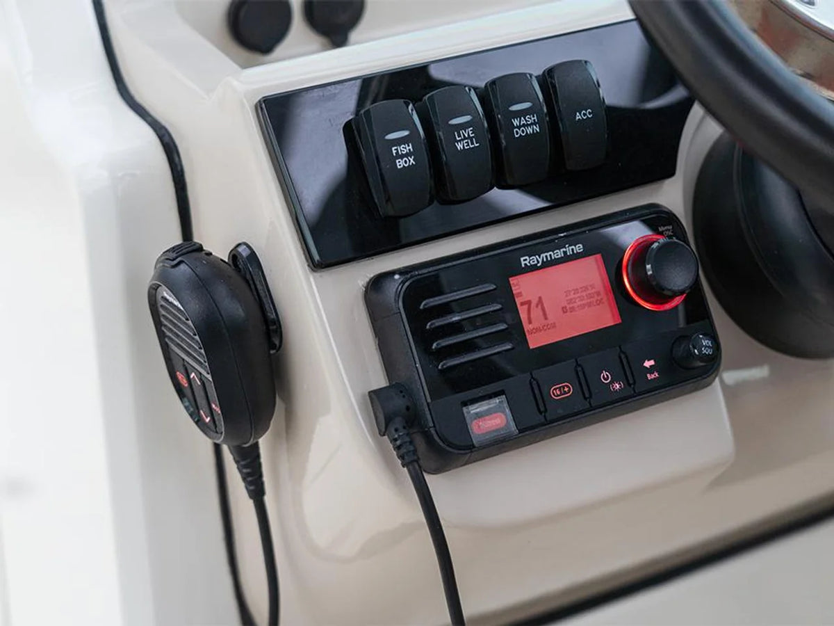 2027 Boston Whaler 240 Vantage 24.0 feet, Pewaukee, WI #74