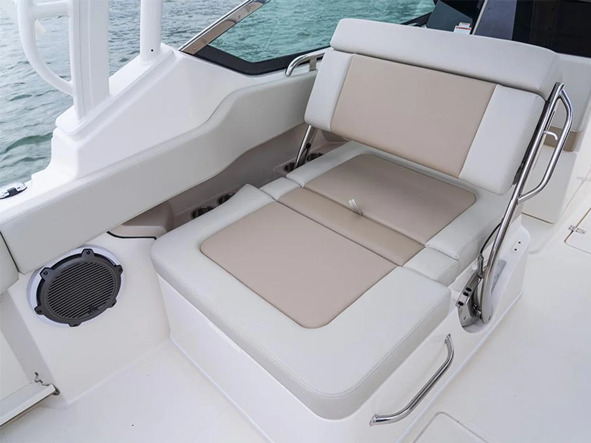 2027 Boston Whaler 240 Vantage 24.0 feet, Inuvik, Northwest Territories #88