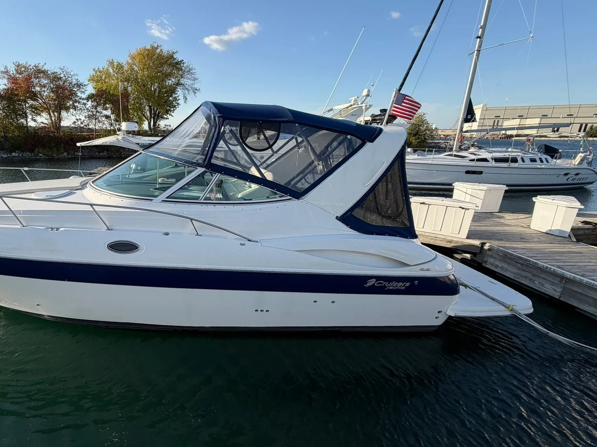 2005 Cruisers Yachts 320 EXPRESS 35.0 feet, Sturgeon Bay, WI #2