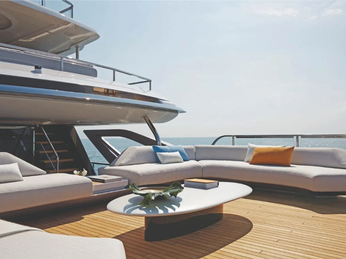 2027 Azimut Grande Trideck 125.0 feet, Inuvik, Northwest Territories #13