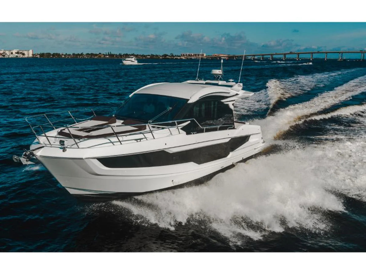 2027 Galeon 410 HTC 41.0 feet, Inuvik, Northwest Territories #2