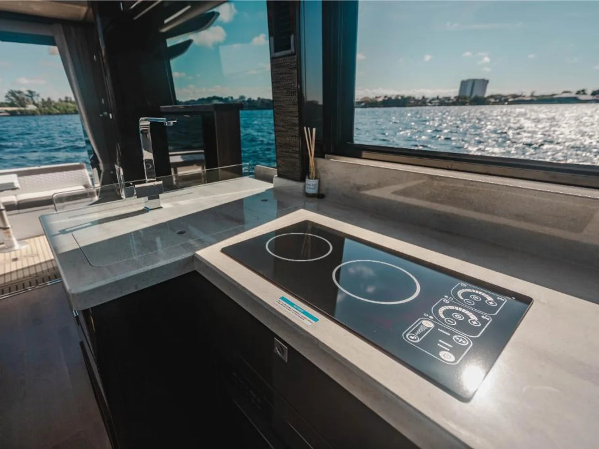 2027 Galeon 410 HTC 41.0 feet, Inuvik, Northwest Territories #94