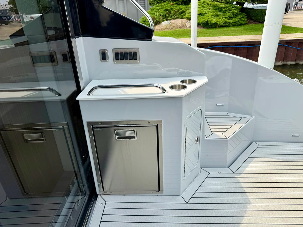 2026 Cruisers Yachts 46 Cantius 46.0 feet, Marblehead, OH #13