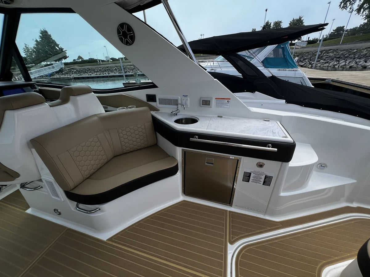 2026 Sea Ray Sundancer 320 Outboard 32.0 feet, Winthrop Harbor, IL #14