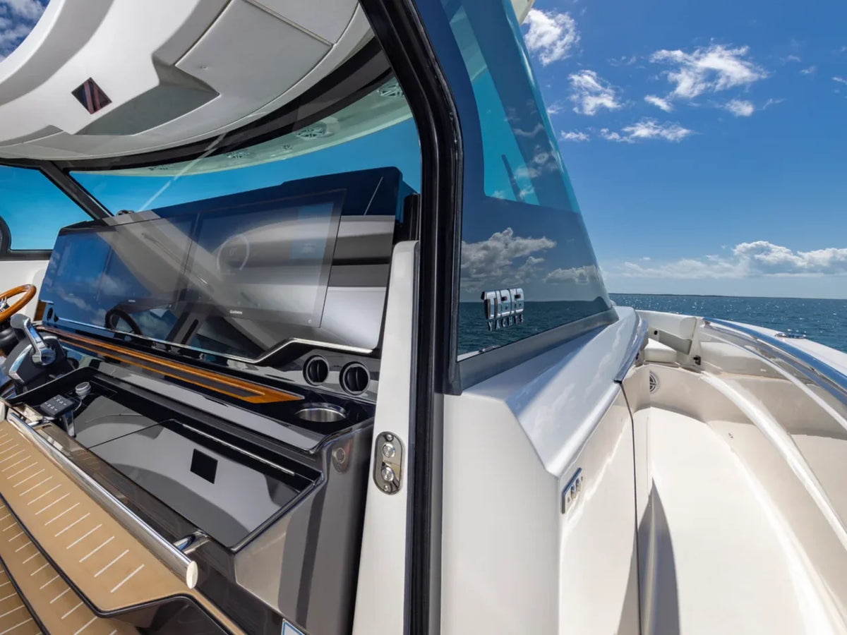 2027 Tiara Yachts 56 LS 56.0 feet, Inuvik, Northwest Territories #14