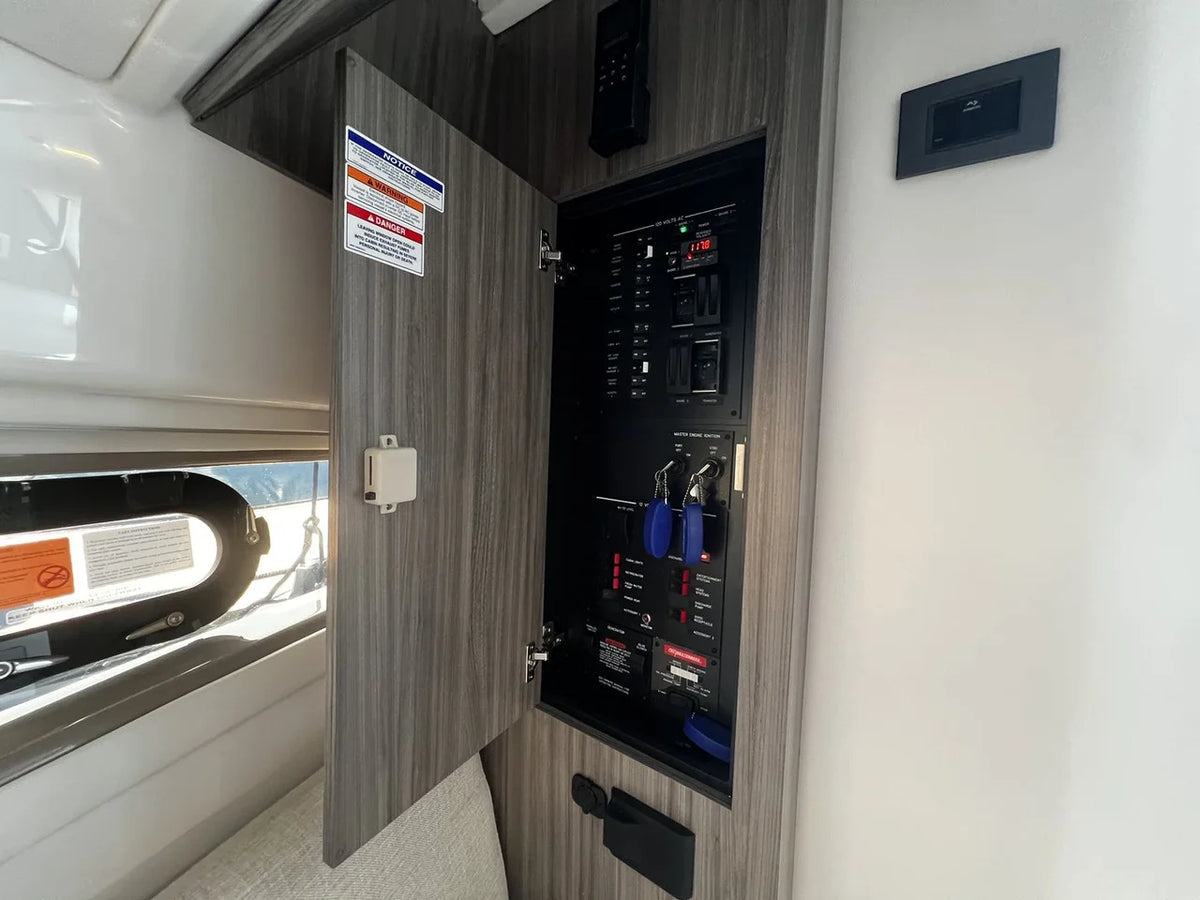 2026 Sea Ray Sundancer 320 Outboard 32.0 feet, Winthrop Harbor, IL #40