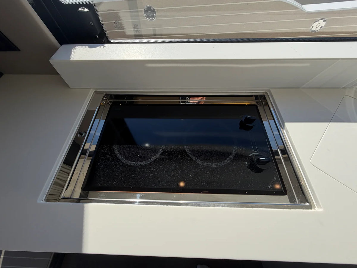 2026 Cruisers Yachts 57 FLY 57.0 feet, Grand Haven, MI #21