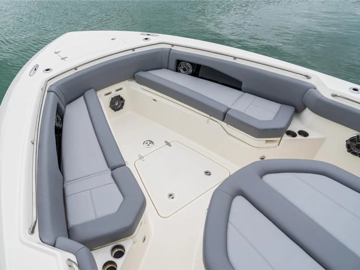2027 Boston Whaler 360 Outrage 36.0 feet, Inuvik, Northwest Territories #27