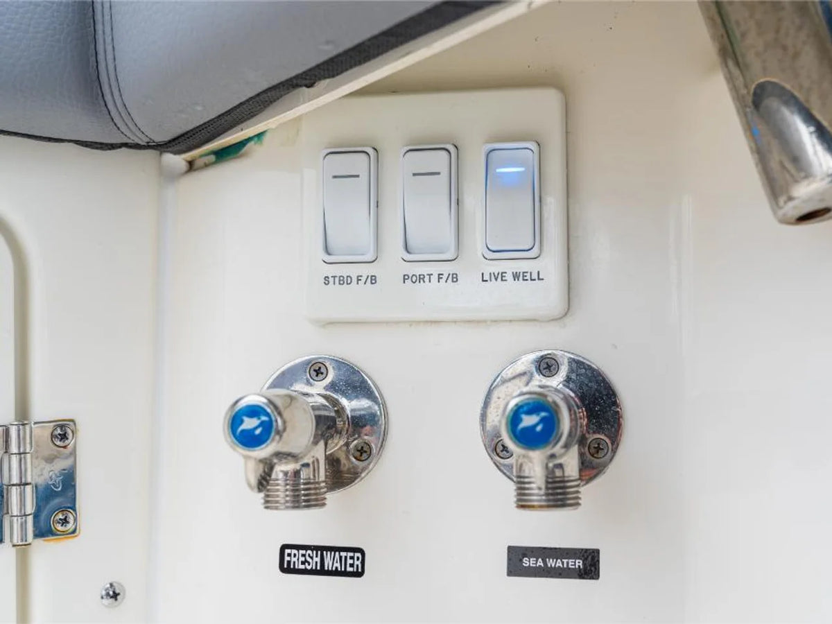 2027 Boston Whaler 360 Outrage 36.0 feet, Inuvik, Northwest Territories #78