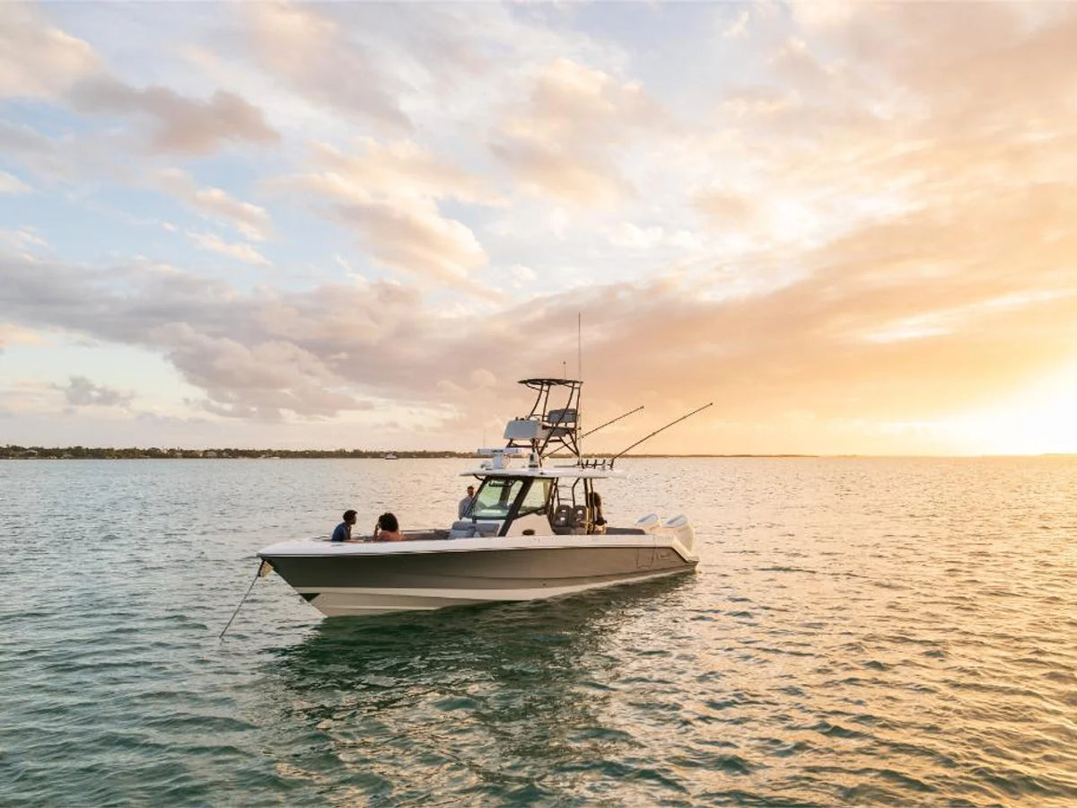 2027 Boston Whaler 360 Outrage 36.0 feet, Inuvik, Northwest Territories #133