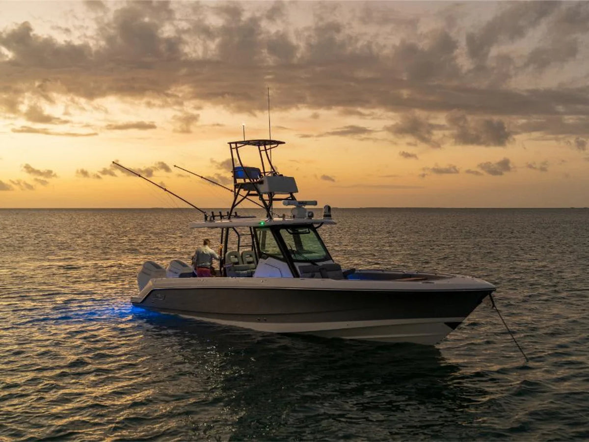 2027 Boston Whaler 360 Outrage 36.0 feet, Inuvik, Northwest Territories #141
