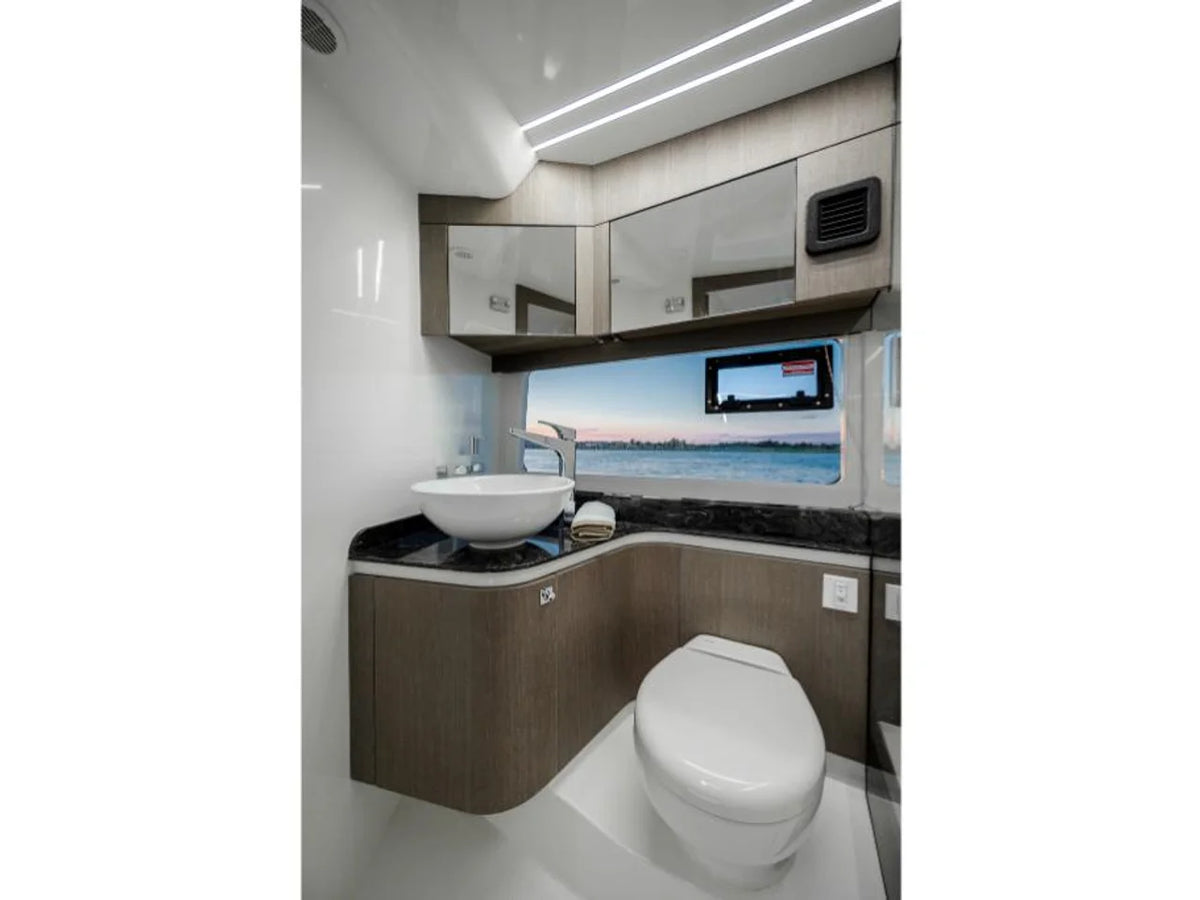 2027 Galeon 375 GTO 37.0 feet, Inuvik, Northwest Territories #33
