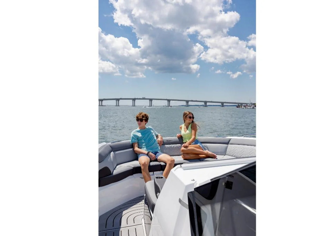 2027 Galeon 375 GTO 37.0 feet, Inuvik, Northwest Territories #123