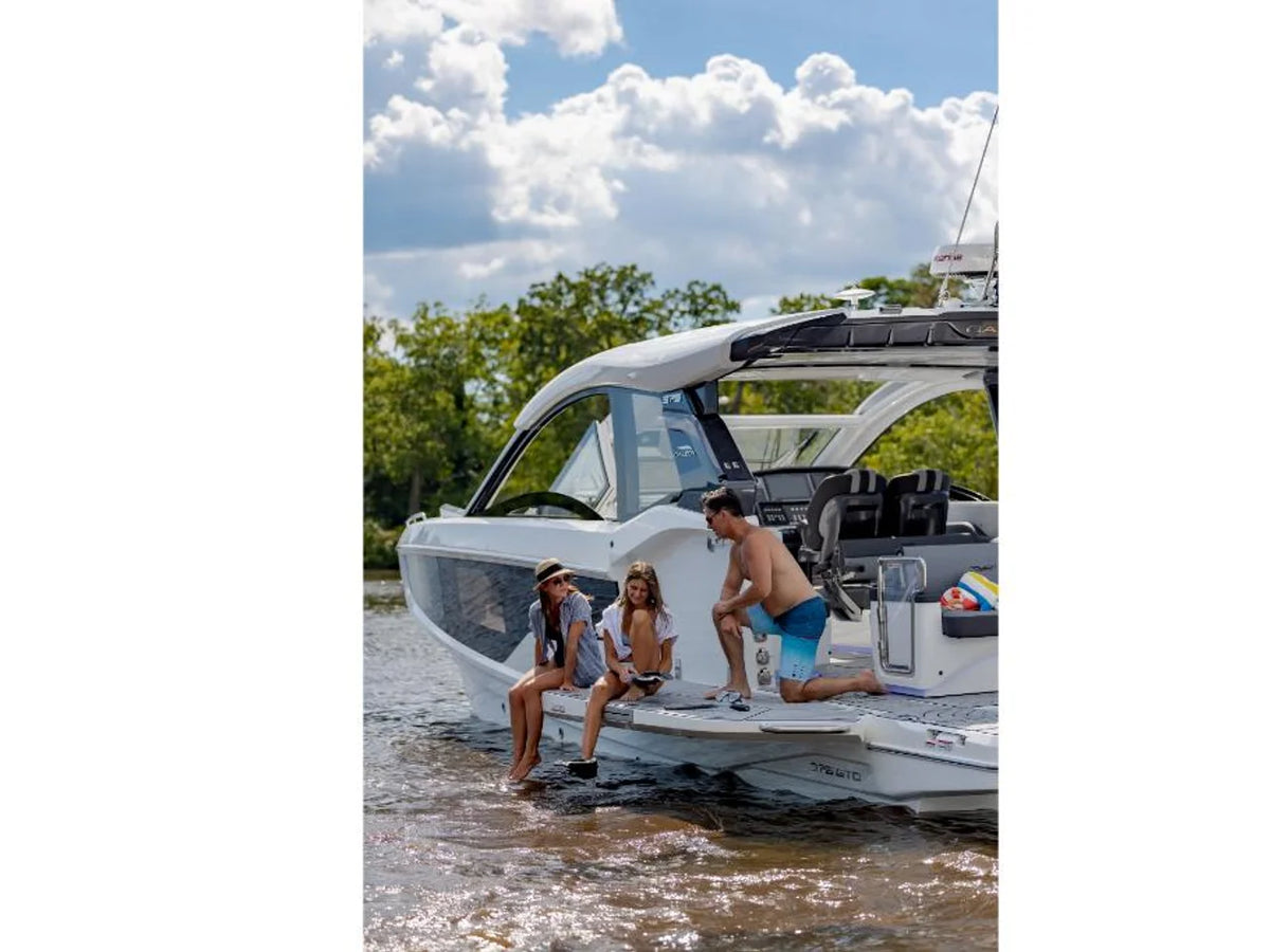 2027 Galeon 375 GTO 37.0 feet, Inuvik, Northwest Territories #140