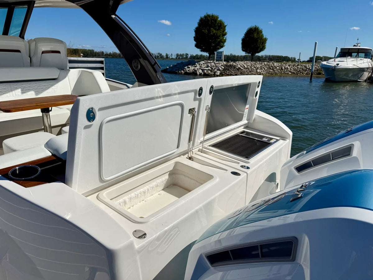 2027 Tiara Yachts 39LS 39.0 feet, Harrison Township, MI #9