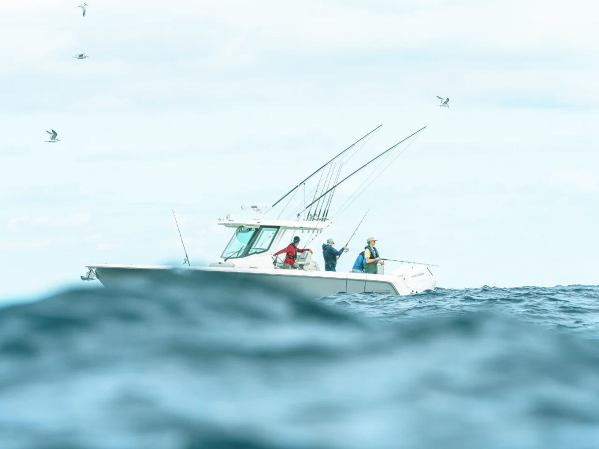 2027 Boston Whaler 330 Outrage 33.0 feet, Inuvik, Northwest Territories #23