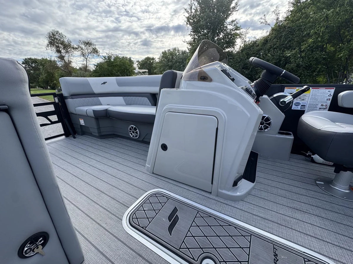 2027 Starcraft EXS-3 DL 23.0 feet, Oshkosh, WI #24
