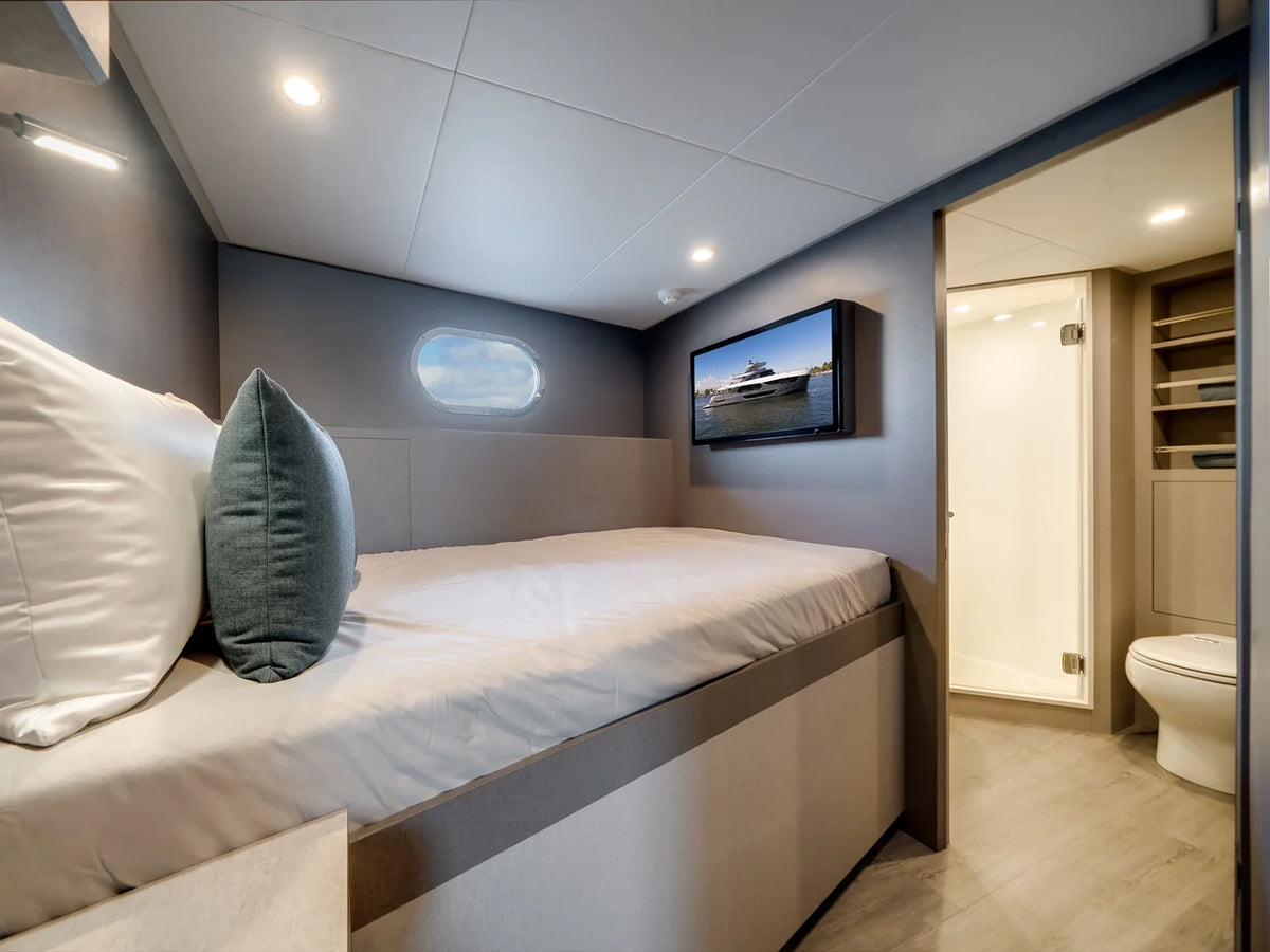 2027 Ocean Alexander 35R 115.0 feet, Inuvik, Northwest Territories #33