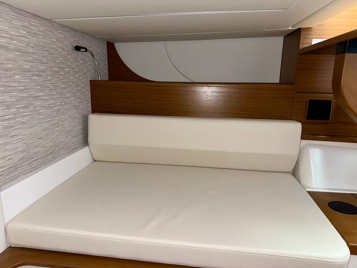 2027 Tiara Yachts 39LS 39.0 feet, Harrison Township, MI #37