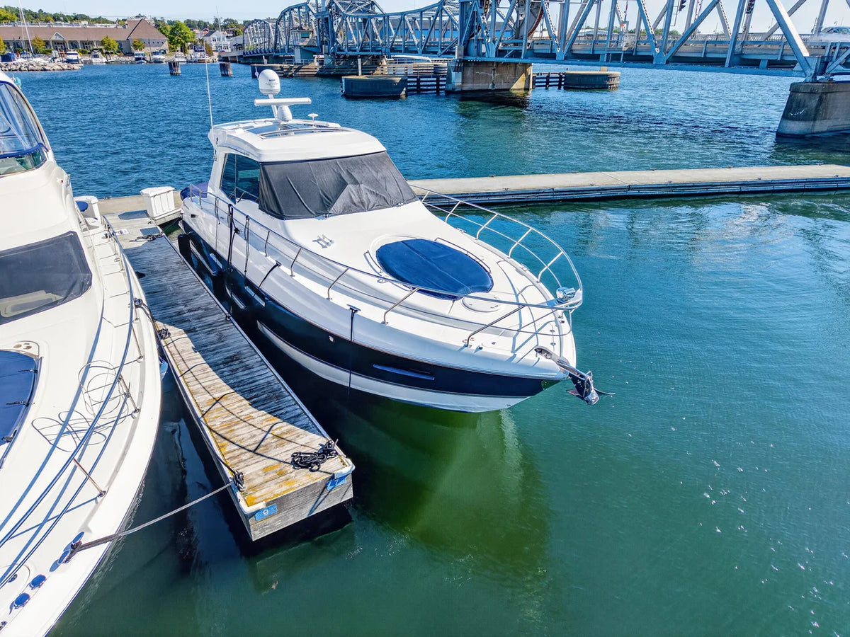 2017 Cruisers Yachts 48 CANTIUS 48.0 feet, Sturgeon Bay, WI #4