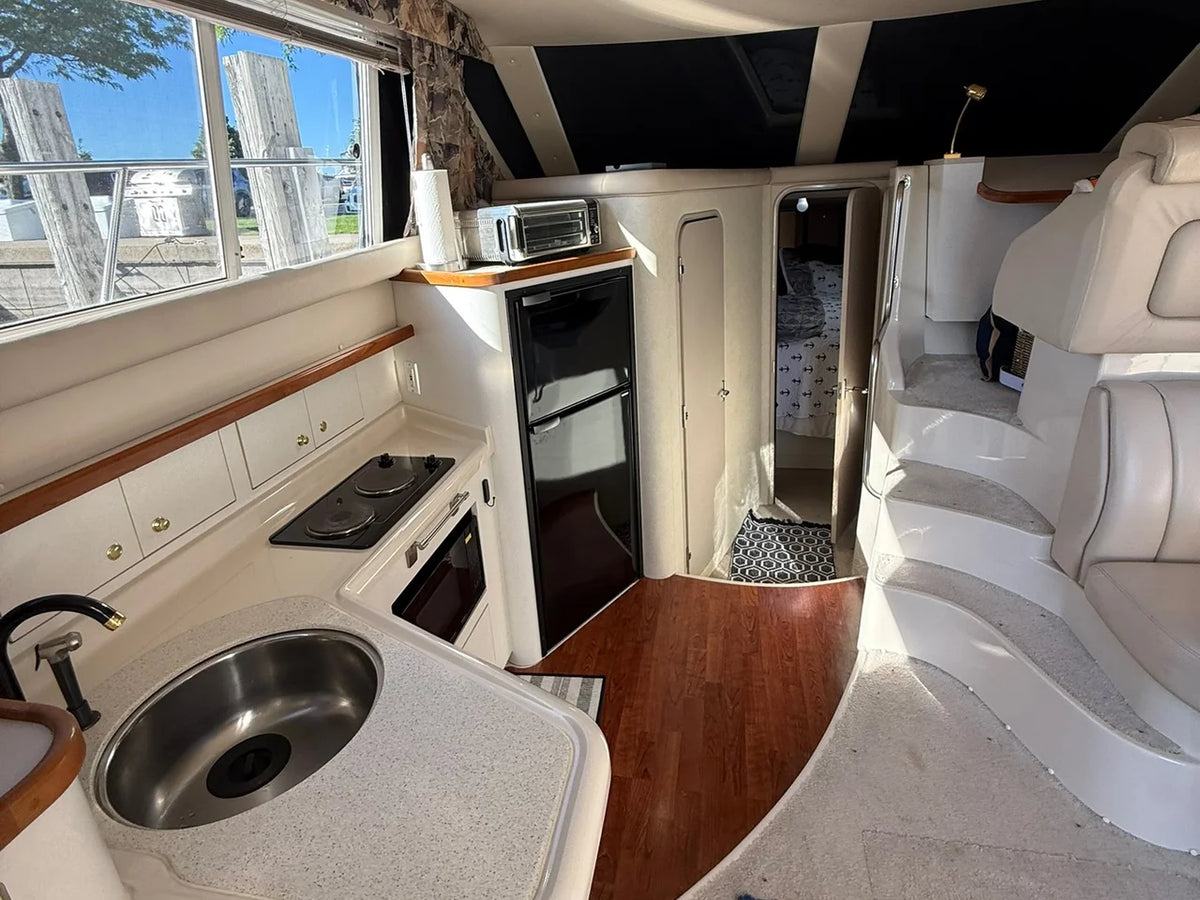 1998 Cruisers Yachts 3585 FLYBRIDGE 39.0 feet, Grand Haven, MI #8