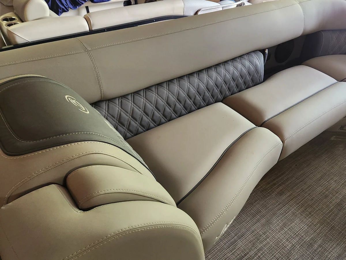 2023 Barletta LUSSO 25UC 25.0 feet, Fenton, MI #23