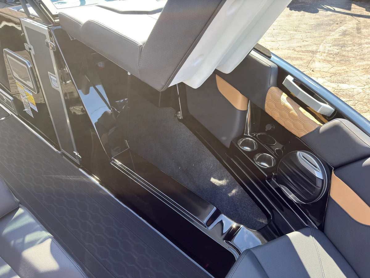 2027 Mastercraft XT23 23.0 feet, Pewaukee, WI #57