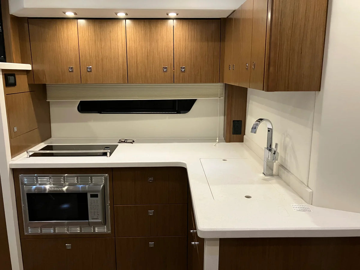 2016 Cruisers Yachts 48 CANTIUS 48.0 feet, Sturgeon Bay, WI #27