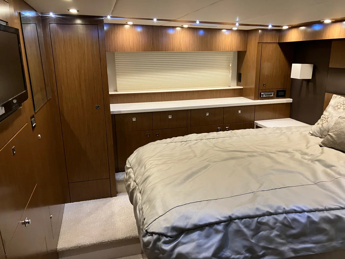 2016 Cruisers Yachts 48 CANTIUS 48.0 feet, Sturgeon Bay, WI #36