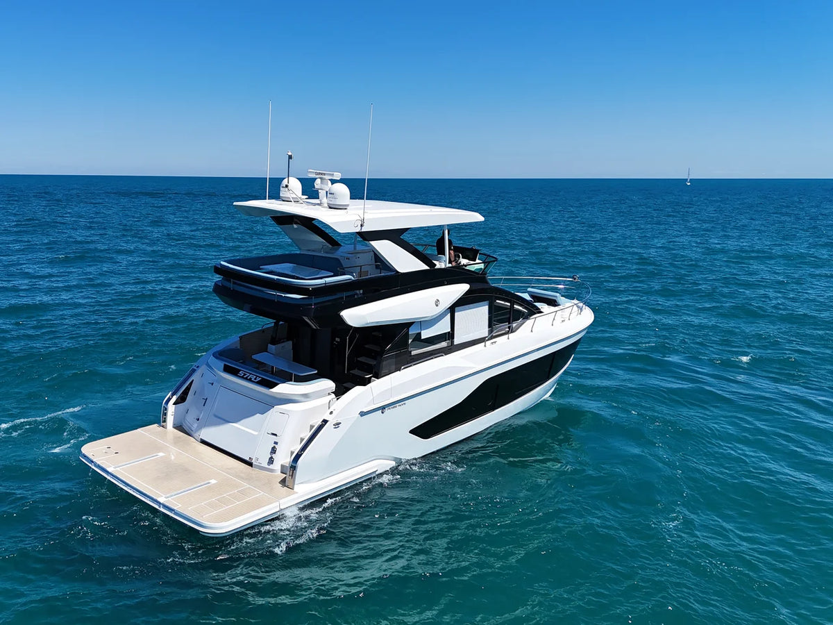 2026 Cruisers Yachts 57 FLY 57.0 feet, Grand Haven, MI #7