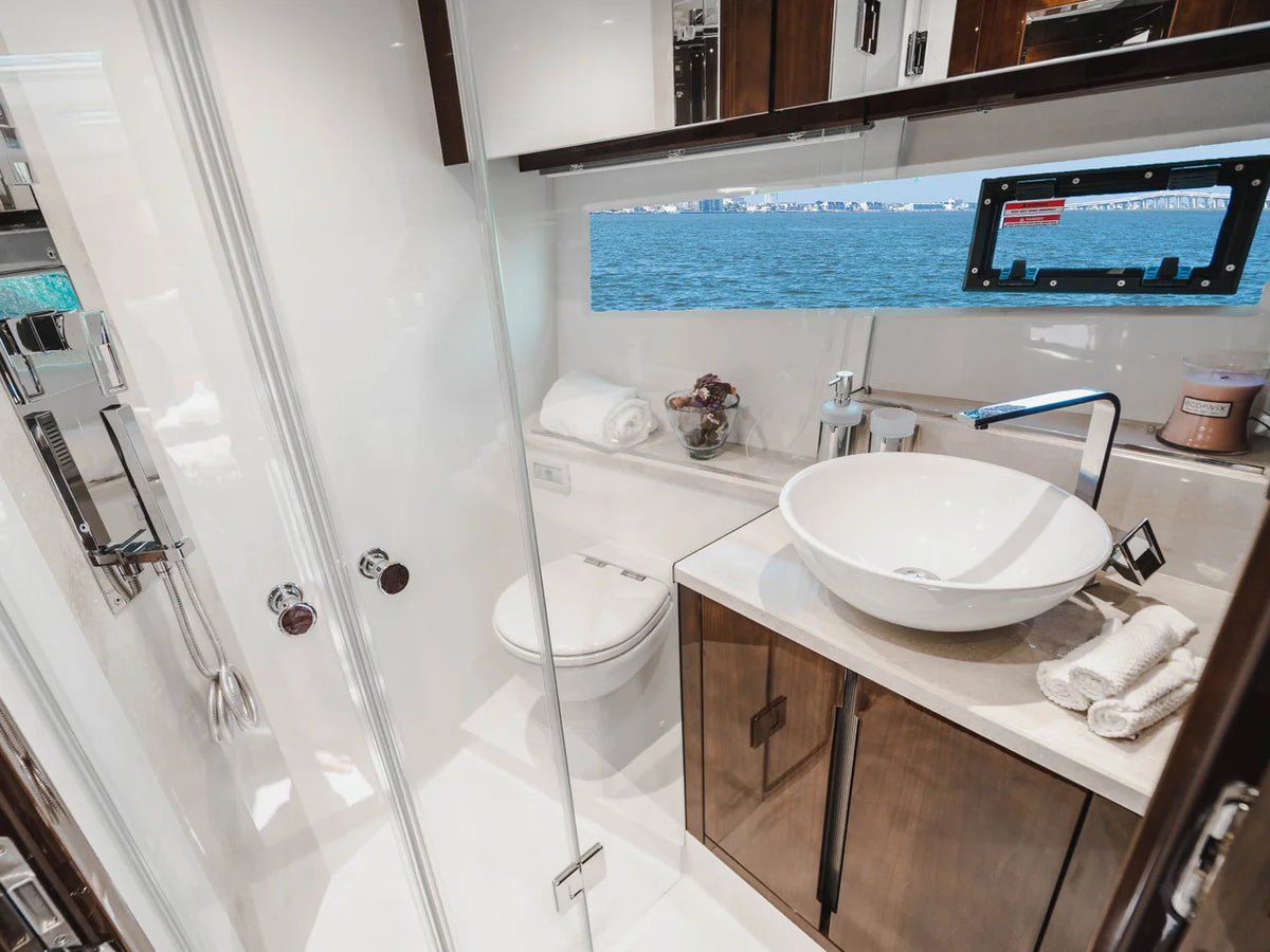 2027 Galeon 570 SKY 58.0 feet, Inuvik, Northwest Territories #136