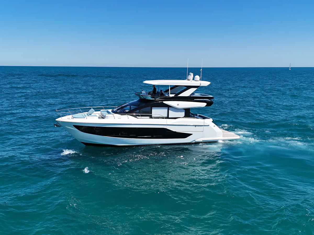 2026 Cruisers Yachts 57 FLY 57.0 feet, Grand Haven, MI #4