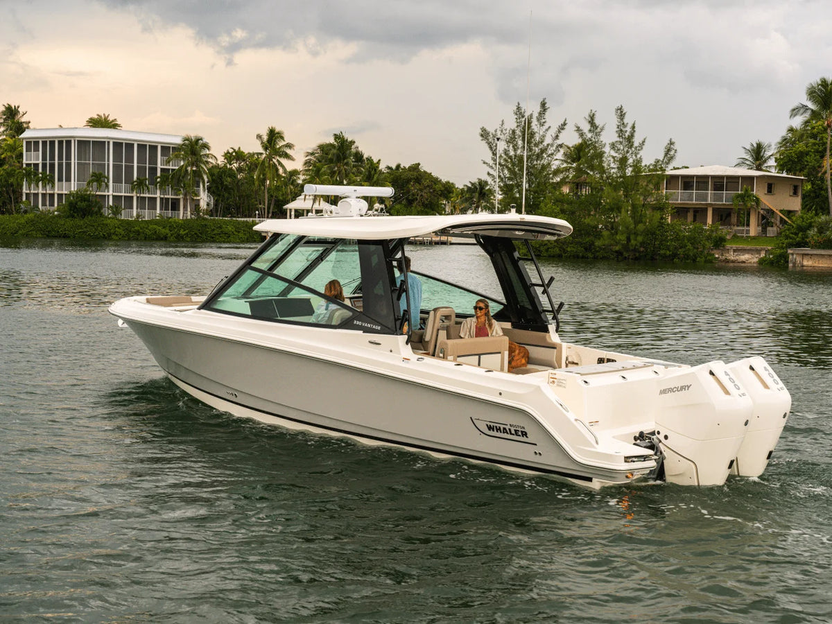 2027 Boston Whaler 330 Vantage 33.0 feet, Inuvik, Northwest Territories #6