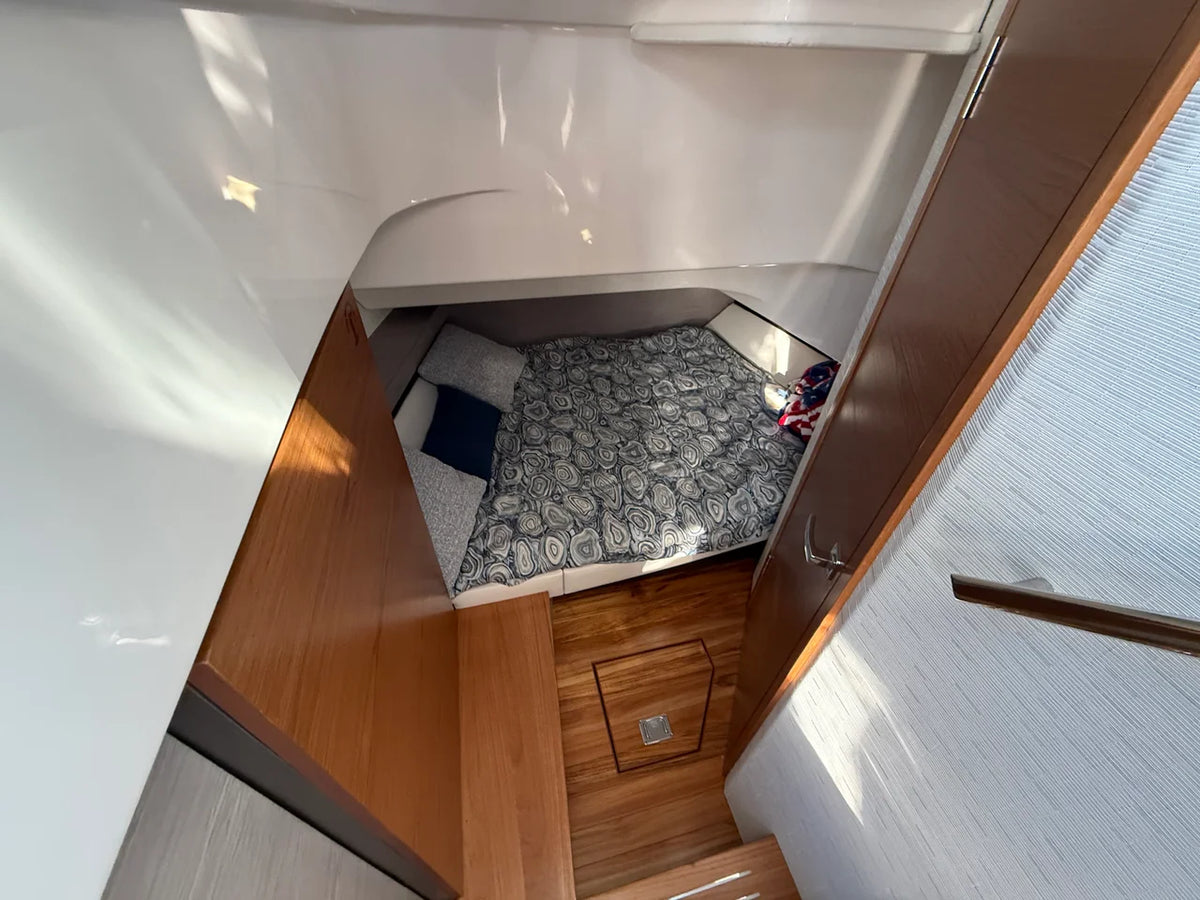 2025 Tiara Yachts 34LS 34.0 feet, Marblehead, OH #37