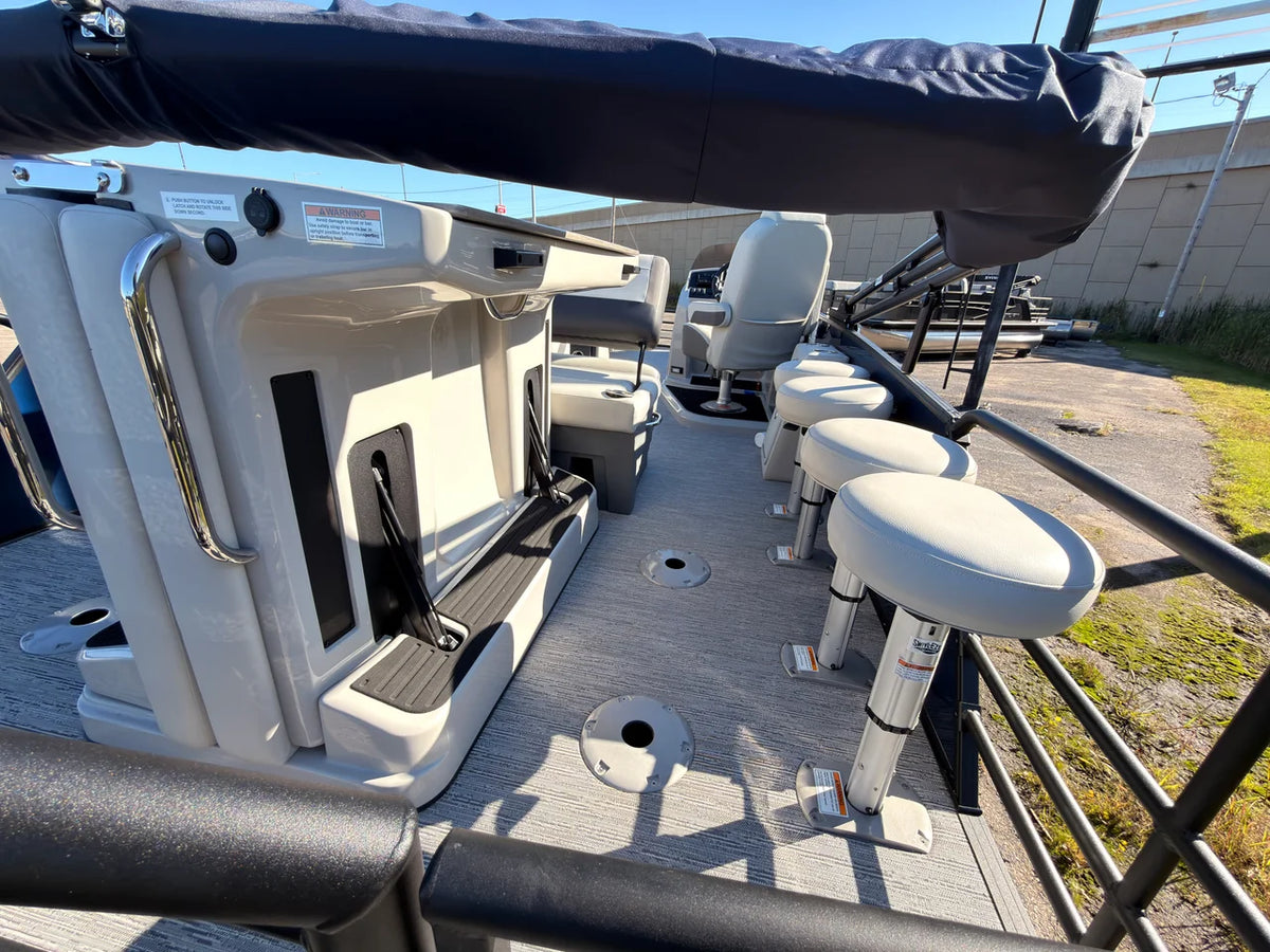 2026 Sylvan MIRAGE X3 DLZ BAR 23.0 feet, Oshkosh, WI #68