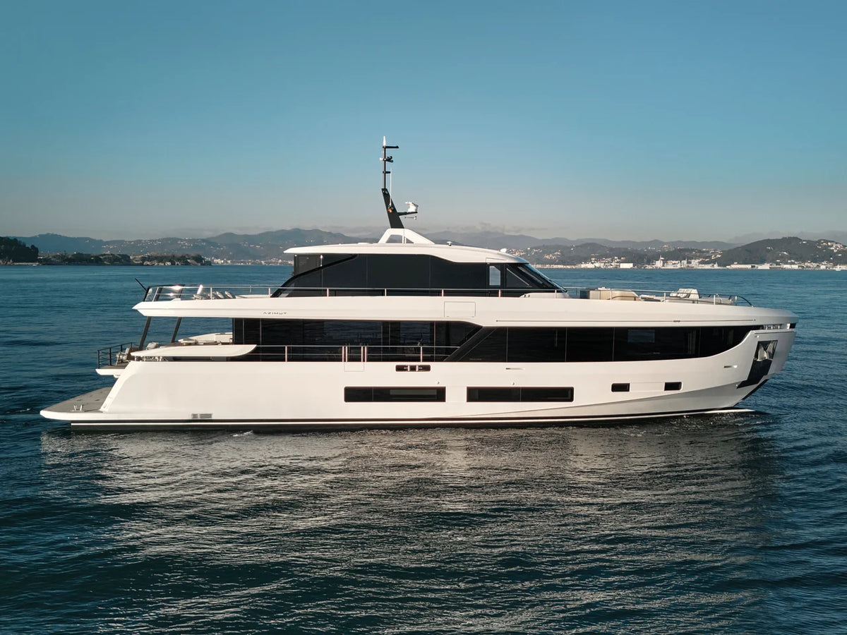 2027 Azimut Grande 30M 94.0 feet, Inuvik, Northwest Territories #11