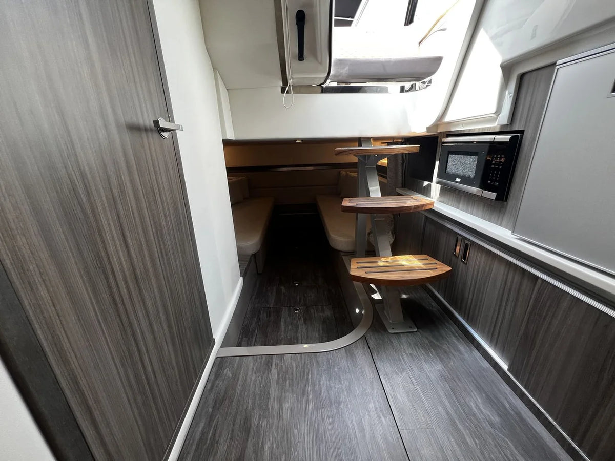 2026 Sea Ray Sundancer 320 Outboard 32.0 feet, Winthrop Harbor, IL #37
