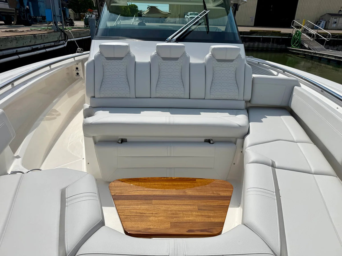 2027 Tiara Yachts 43LS 43.0 feet, Harrison Township, MI #21