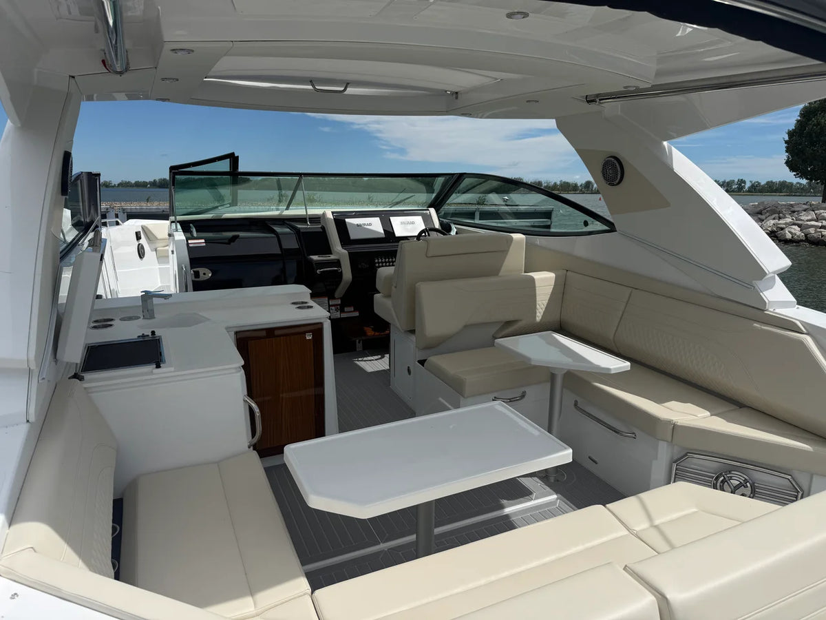 2027 Cruisers Yachts 38 GLS Outboard 38.0 feet, Harrison Township, MI #7