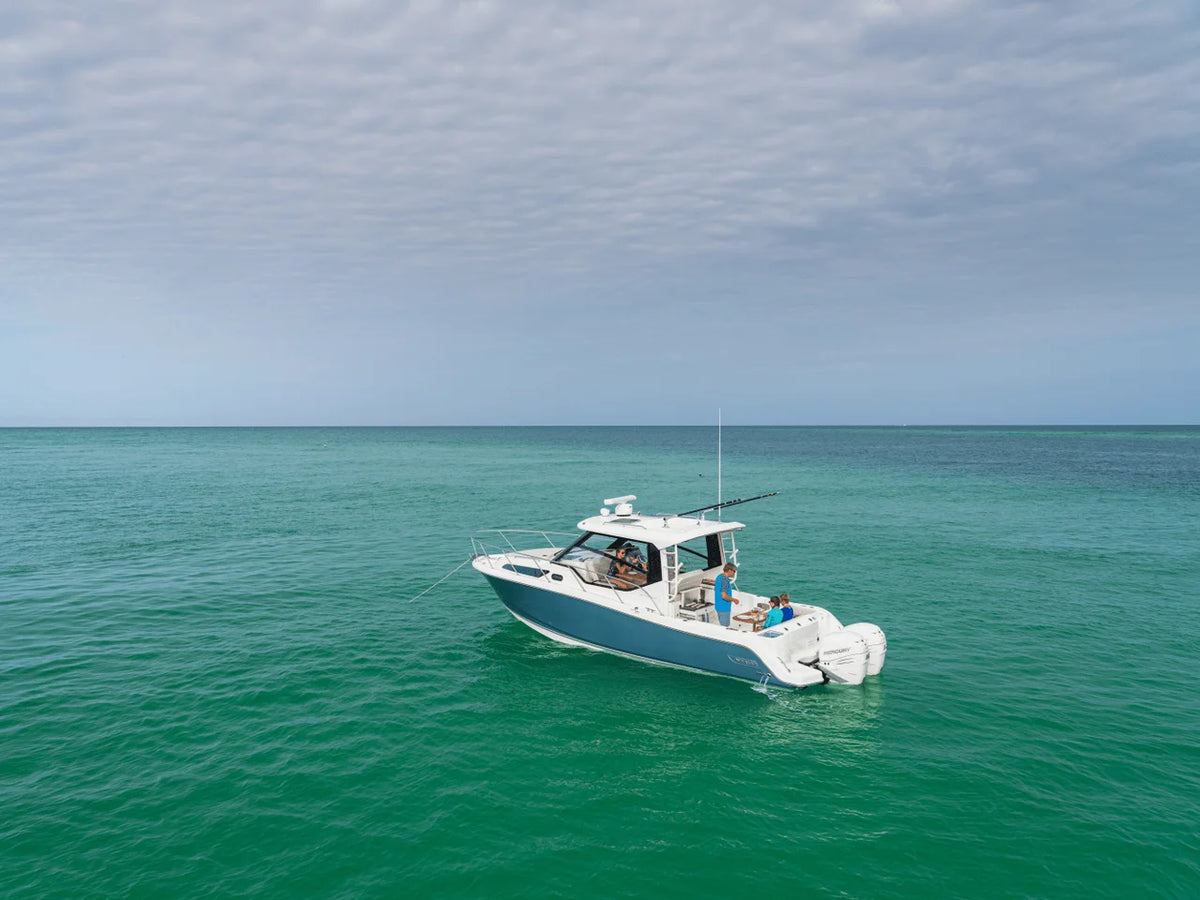 2027 Boston Whaler 325 Conquest 32.0 feet, Inuvik, Northwest Territories #25