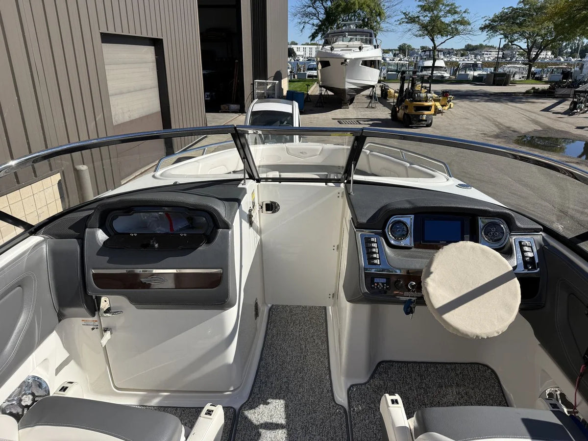 2015 Chaparral 257 SSX 25.0 feet, Grand Haven, MI #8