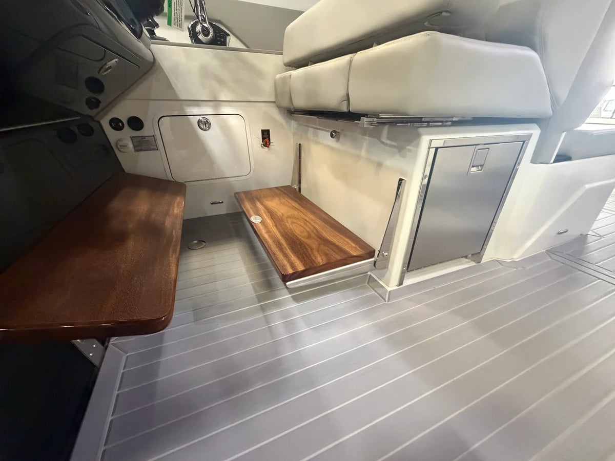 2027 Cruisers Yachts 38 GLS 38.0 feet, Grand Haven, MI #17